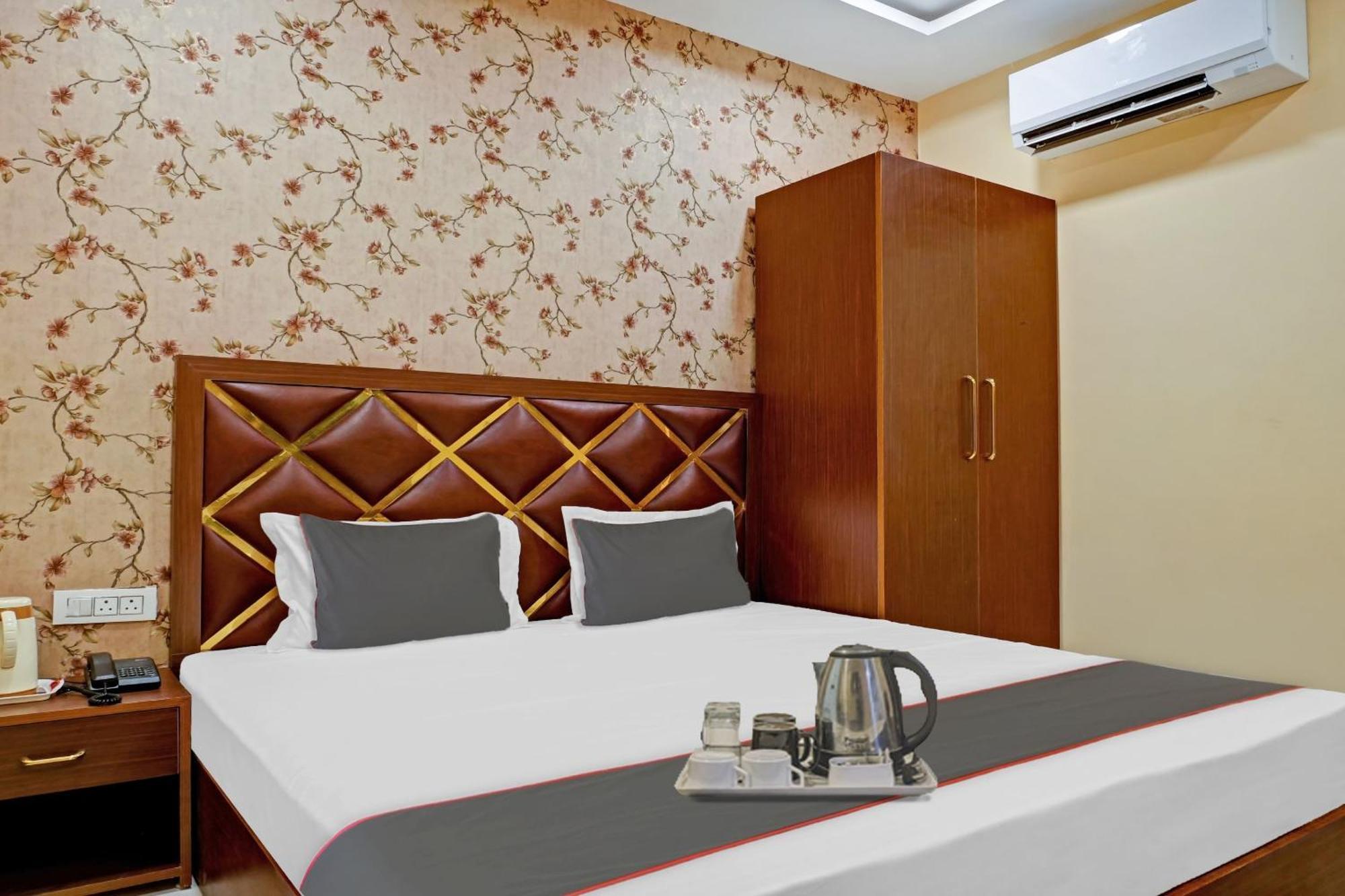 Hotel O Blue Diamond Allāhābād Junction Dış mekan fotoğraf