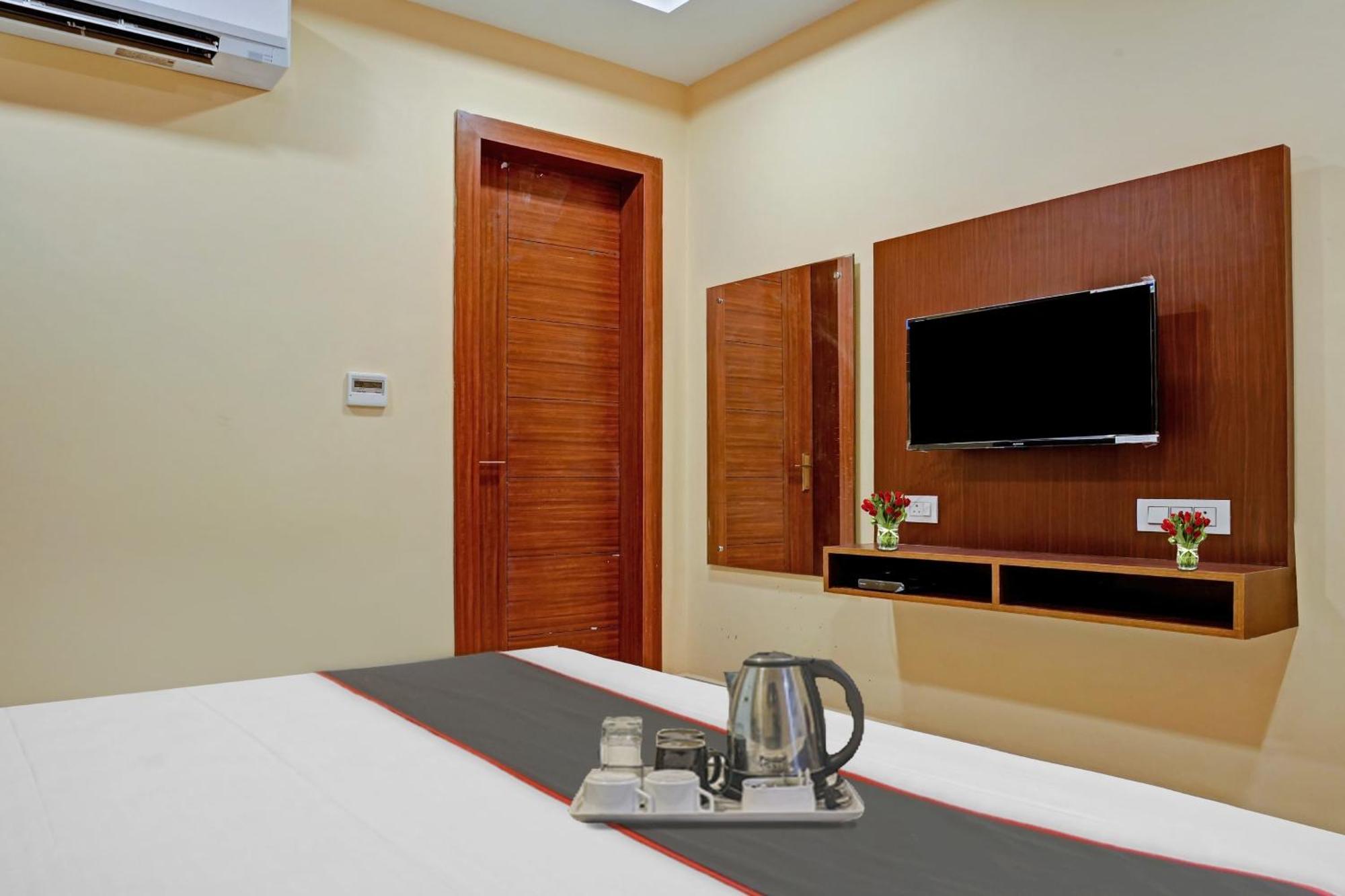 Hotel O Blue Diamond Allāhābād Junction Dış mekan fotoğraf