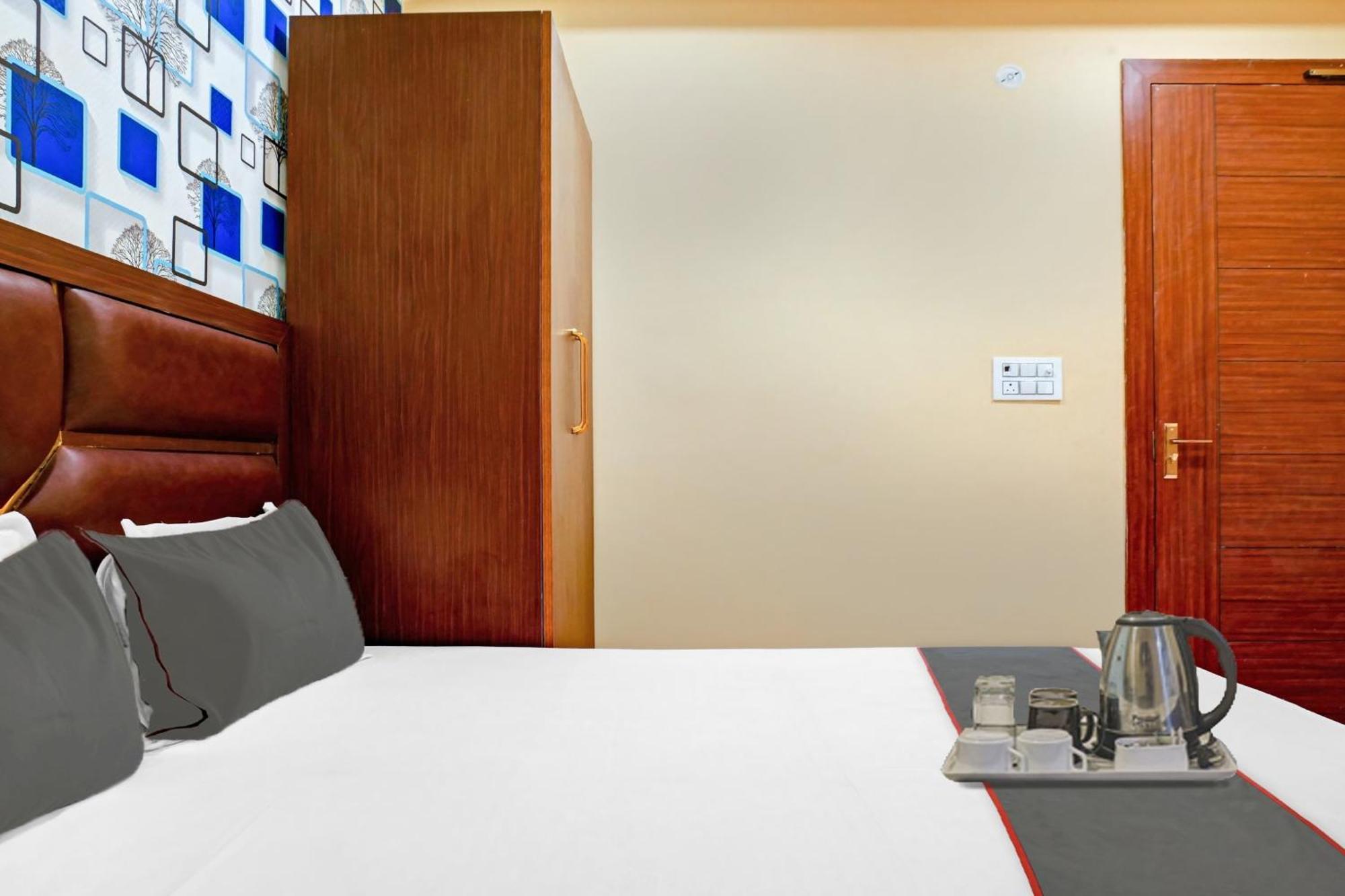 Hotel O Blue Diamond Allāhābād Junction Dış mekan fotoğraf